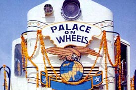 palace on wheel tour